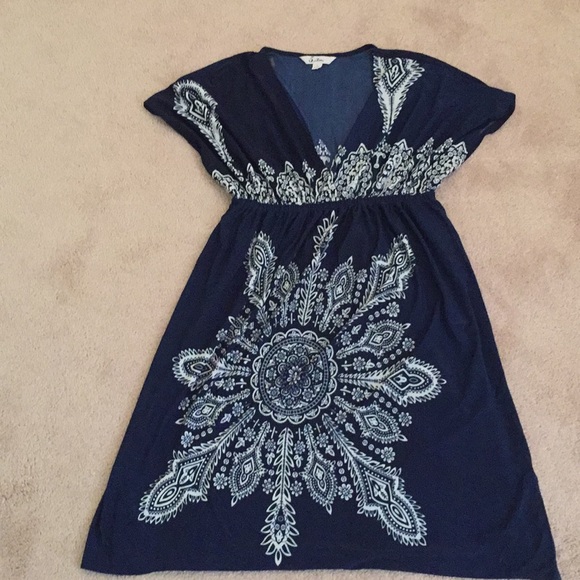 5th & Love Dresses & Skirts - ⬇️ 5th & Love Flowy dress